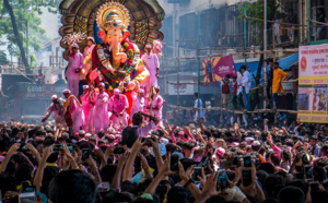 CULTE DE GANESHA DURANT LA CHATURTHI : POUR ENLEVER TOUS LES OBSTACLES ET DIFFICULTÉS DE LA VIE