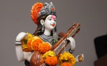 MANTRA DE SARASWATI : POUR LA RÉUSSITE DANS L'ÉDUCATION ET CARRIÈRE